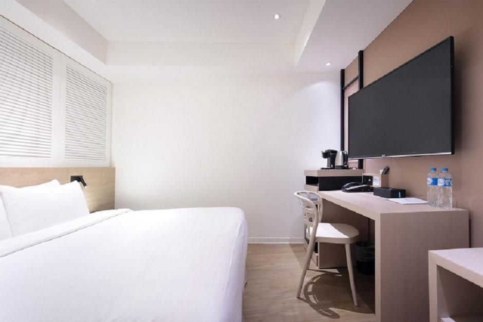 Keebe Hotel Ťi-lung Exteriér fotografie